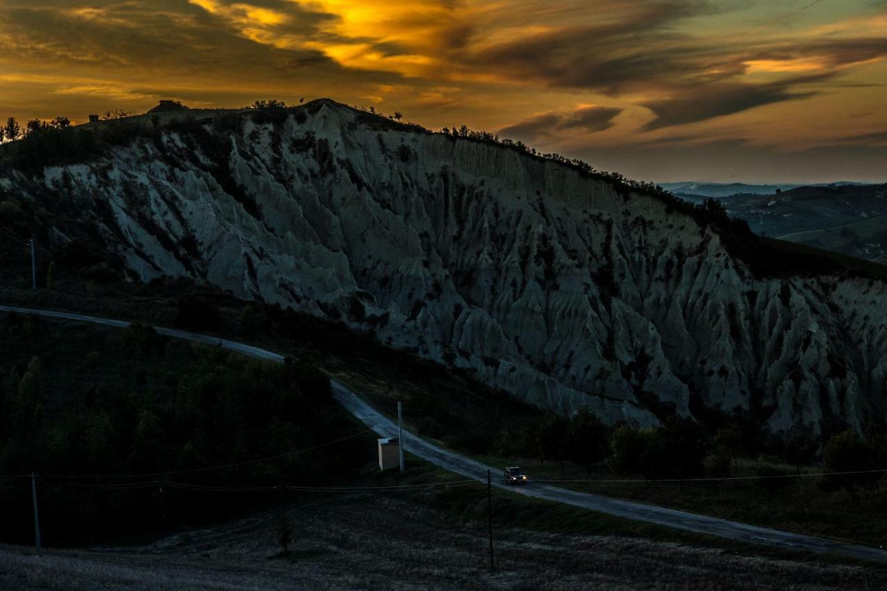 Agriturismo Terra Dei Falchi Castilenti エクステリア 写真