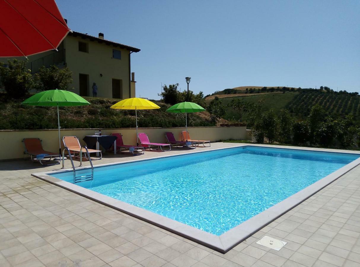 Agriturismo Terra Dei Falchi Castilenti エクステリア 写真