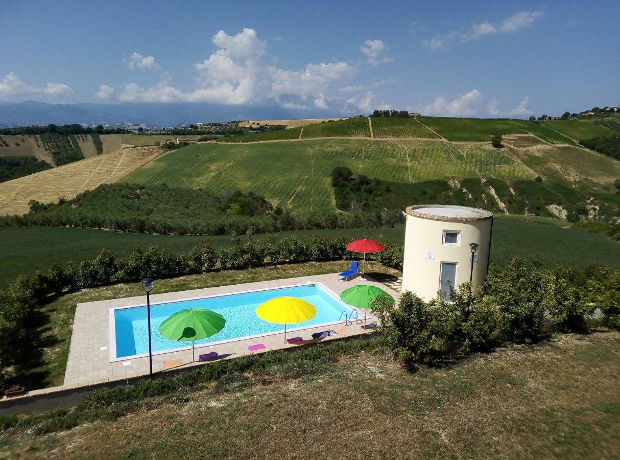 Agriturismo Terra Dei Falchi Castilenti エクステリア 写真